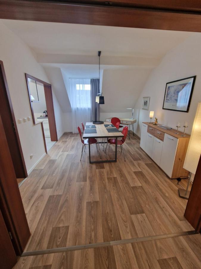 Fewofaubelcentro 42 & 54 & 62 M2 Oberhausen  Luaran gambar