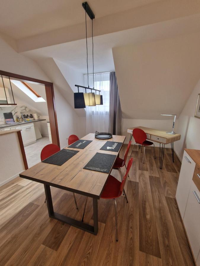 Fewofaubelcentro 42 & 54 & 62 M2 Oberhausen  Bilik gambar